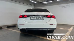 Mercedes-Benz E-Class E300 4MATIC Exclusive 2025 года из Южной Кореи