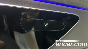 Mercedes-Benz E-Class E300 4MATIC Exclusive 2025 года из Южной Кореи