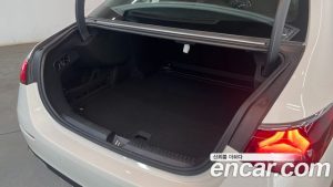 Mercedes-Benz E-Class E300 4MATIC Exclusive 2025 года из Южной Кореи