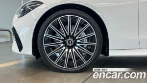 Mercedes-Benz CLE-Class CLE450 4MATIC Cabriolet 2025 года из Южной Кореи