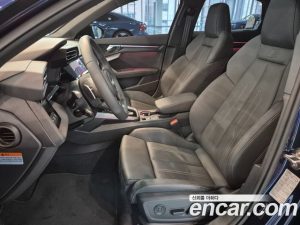 Audi A3 40 TFSI Premium 2025 года из Южной Кореи