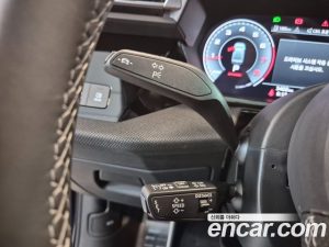 Audi A3 40 TFSI Premium 2025 года из Южной Кореи