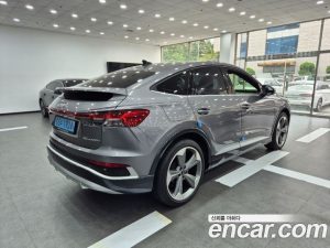 Audi Q4 e-tron 45 Premium Sportback 2025 года из Южной Кореи