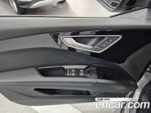 Audi Q4 e-tron 45 Premium Sportback 2025 года из Южной Кореи