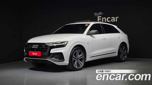 Audi Q8 55 TFSI 4WD Premium 2023 года из Кореи