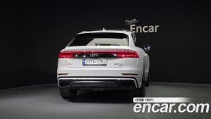 Audi Q8 55 TFSI 4WD Premium 2023 года из Южной Кореи