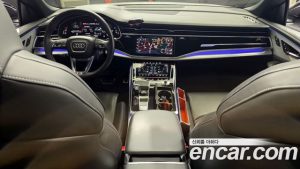 Audi Q8 55 TFSI 4WD Premium 2023 года из Южной Кореи