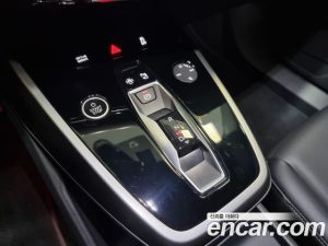 Audi Q4 e-tron 45 Premium 2025 года из Южной Кореи