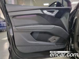 Audi Q4 e-tron 45 Premium 2025 года из Южной Кореи