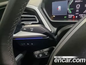 Audi Q4 e-tron 45 Premium 2025 года из Южной Кореи