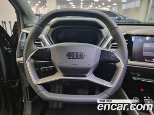 Audi Q4 e-tron 45 Premium 2025 года из Южной Кореи