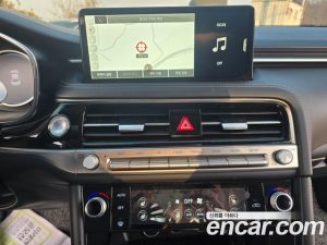 Genesis G70 Бензин 2.5T 4WD 2025 года из Южной Кореи