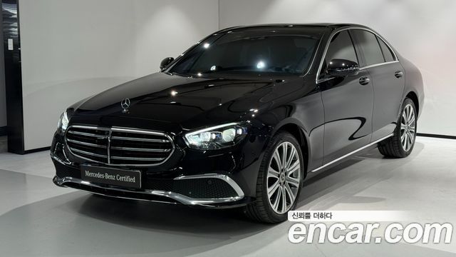Mercedes-Benz E-Class E350 4MATIC Exclusive 2023 года из Кореи