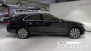 Mercedes-Benz E-Class E350 4MATIC Exclusive 2023 года из Южной Кореи
