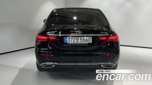 Mercedes-Benz E-Class E350 4MATIC Exclusive 2023 года из Южной Кореи