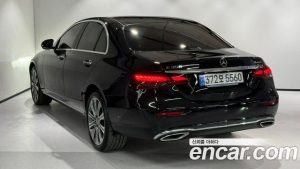 Mercedes-Benz E-Class E350 4MATIC Exclusive 2023 года из Южной Кореи
