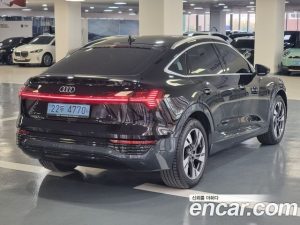 Audi Q8 e-tron 55 4WD Sportback 2024 года из Южной Кореи