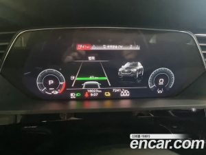 Audi Q8 e-tron 55 4WD Sportback 2024 года из Южной Кореи