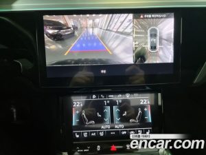 Audi Q8 e-tron 55 4WD Sportback 2024 года из Южной Кореи