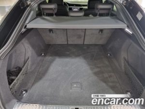 Audi Q8 e-tron 55 4WD Sportback 2024 года из Южной Кореи