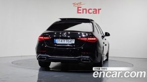 Mercedes-Benz C-Class C300 4MATIC AMG Line 2023 года из Южной Кореи