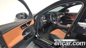 Mercedes-Benz C-Class C300 4MATIC AMG Line 2023 года из Южной Кореи
