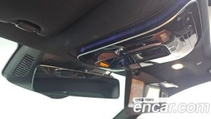Mercedes-Benz C-Class C300 4MATIC AMG Line 2023 года из Южной Кореи