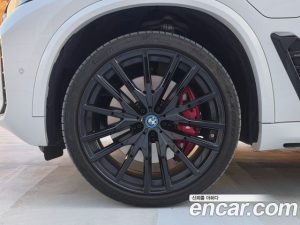 BMW X5 xDrive 50e M Sport 2024 года из Южной Кореи