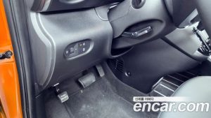 Hyundai Casper Turbo D ESSENTIAL 2025 года из Южной Кореи