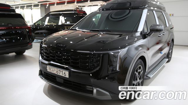 Kia Canival Бензин 9-Seater HI-Limousine (Specialized Company) 2025 года из Кореи