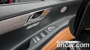 Genesis GV80 2.5T Бензин AWD 2024 года из Южной Кореи