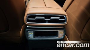 Genesis GV80 2.5T Бензин AWD 2024 года из Южной Кореи