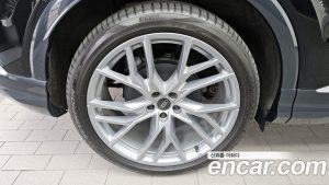 Audi Q4 e-tron 45 Premium 2025 года из Южной Кореи
