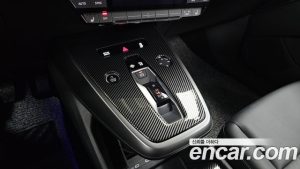 Audi Q4 e-tron 45 Premium 2025 года из Южной Кореи