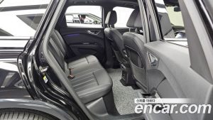Audi Q4 e-tron 45 Premium 2025 года из Южной Кореи