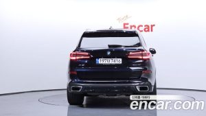 BMW X5 xDrive 40i M Sport 2023 года из Южной Кореи