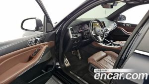 BMW X5 xDrive 40i M Sport 2023 года из Южной Кореи