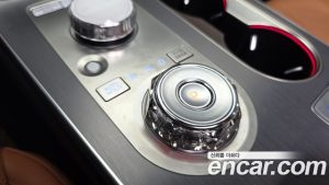 Genesis GV80 2.5T Бензин AWD 2025 года из Южной Кореи