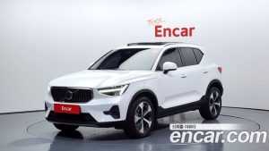 Volvo XC40 B4 ULTIMATE Bright 2023 года из Южной Кореи