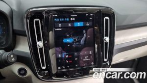 Volvo XC40 B4 ULTIMATE Bright 2023 года из Южной Кореи