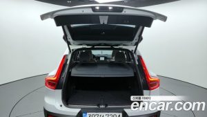 Volvo XC40 B4 ULTIMATE Bright 2023 года из Южной Кореи