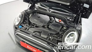 Mini Cooper 5Door CLASSIC 2023 года из Южной Кореи