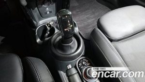 Mini Cooper 5Door CLASSIC 2023 года из Южной Кореи