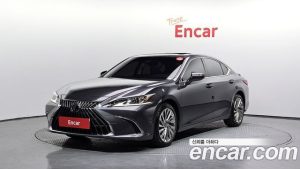Lexus ES Luxury Plus 2023 года из Южной Кореи