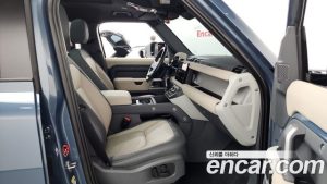 Land Rover Defender 110 P300 X- SE 2023 года из Южной Кореи