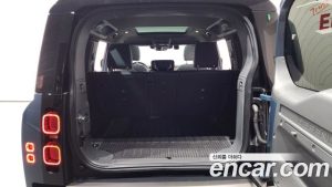 Land Rover Defender 110 P300 X- SE 2023 года из Южной Кореи