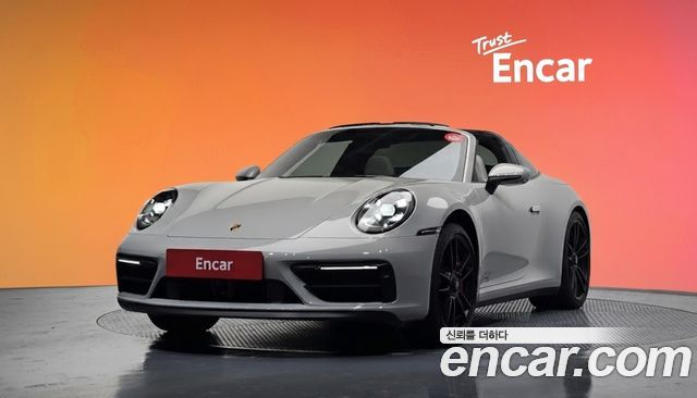 Porsche 911 TARGA 4 GTS 2023 года из Кореи