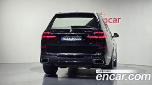 BMW X7 xDrive 40i M Sport 7-Seater 2024 года из Южной Кореи