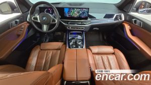 BMW X7 xDrive 40i M Sport 7-Seater 2024 года из Южной Кореи
