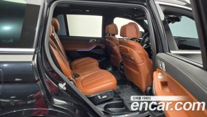 BMW X7 xDrive 40i M Sport 7-Seater 2024 года из Южной Кореи